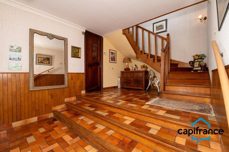 Villa - 213 m² - 7 pièces