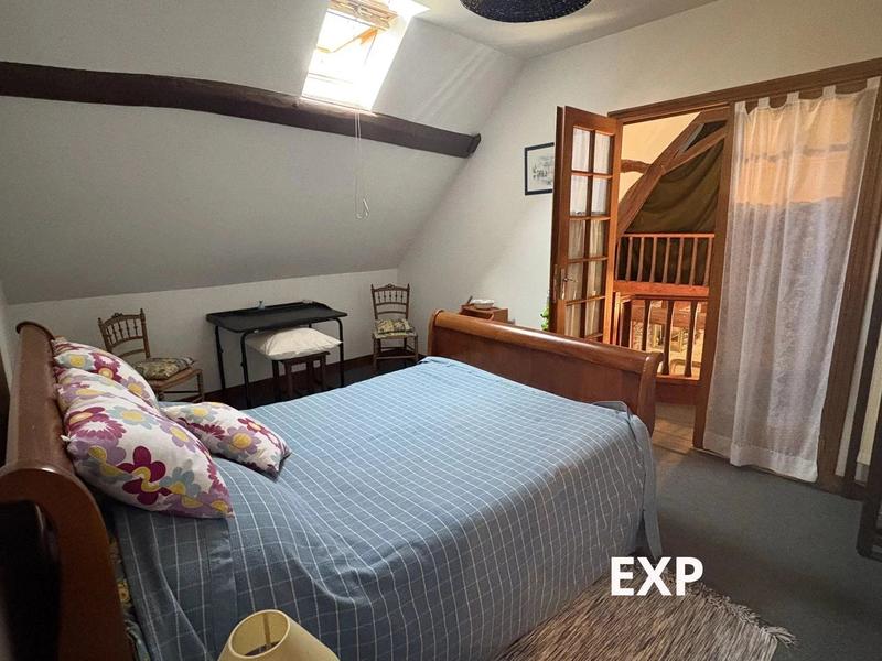 Maison - 212 m² - 7 pièces