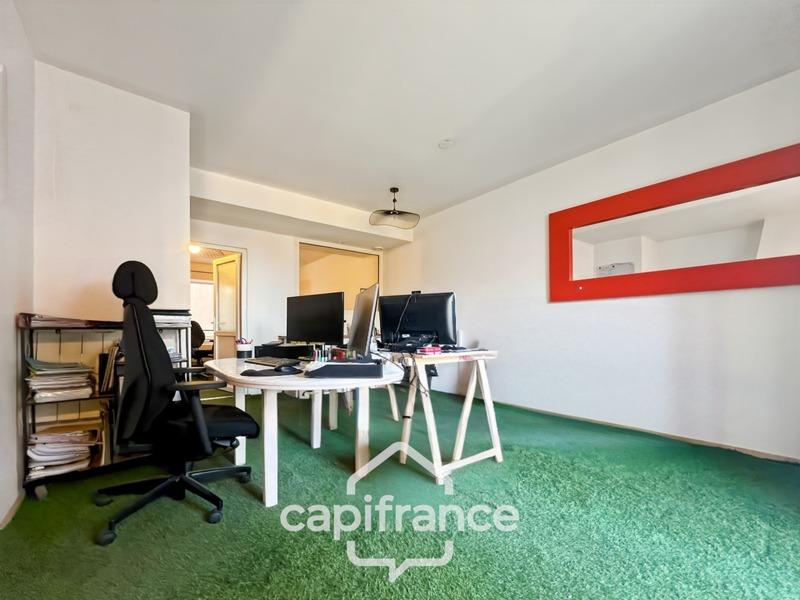 Local commercial - 43 m² - 2 pièces