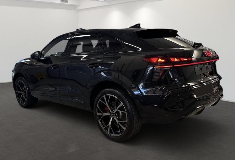 Audi Q3 Sportback 272 s-Line Hybride Rechargeable / Toit Ouvrant Sonos Cmaera 360° Regulateur de Distance