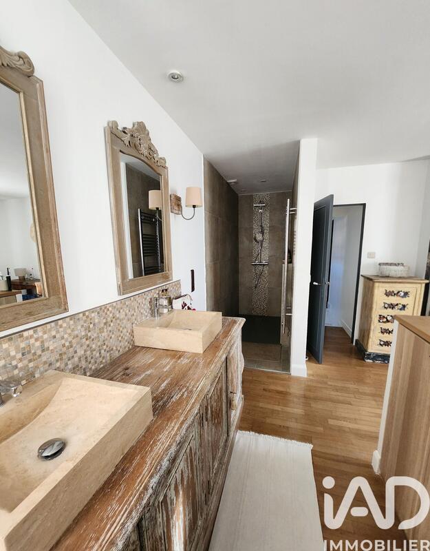 Maison - 160 m² - 7 pièces