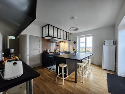 Maison - 141 m² - 7 pièces