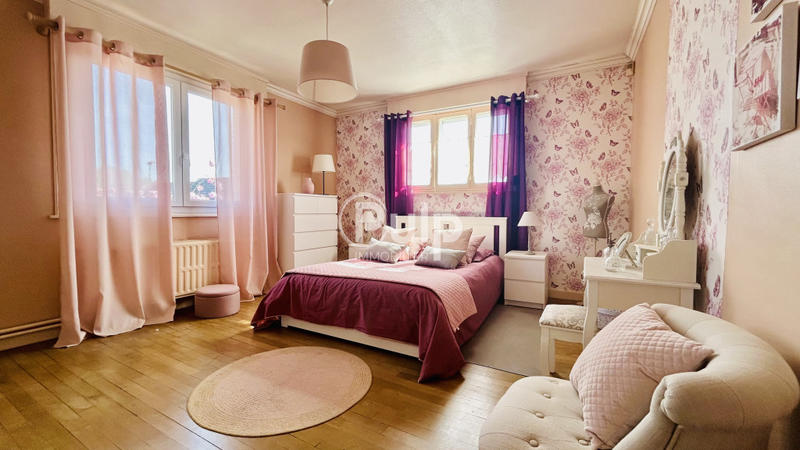 Maison bourgeoise - 230 m² - 15 pièces