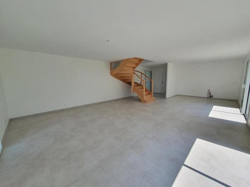 Maison - 120 m² - 6 pièces