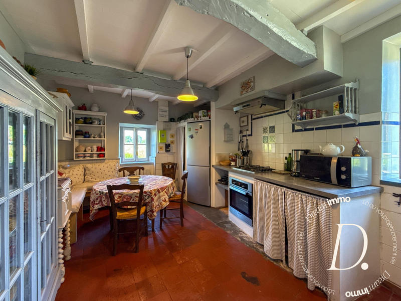 Maison - 190 m² - 5 pièces