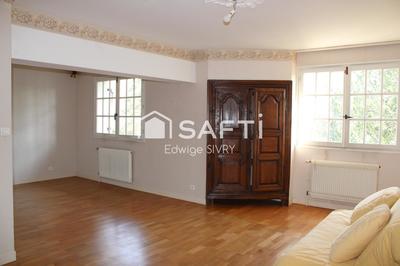 Maison - 186 m² - 9 pièces