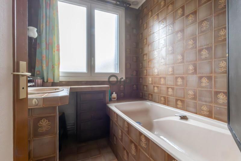 Maison - 224 m² - 5 pièces