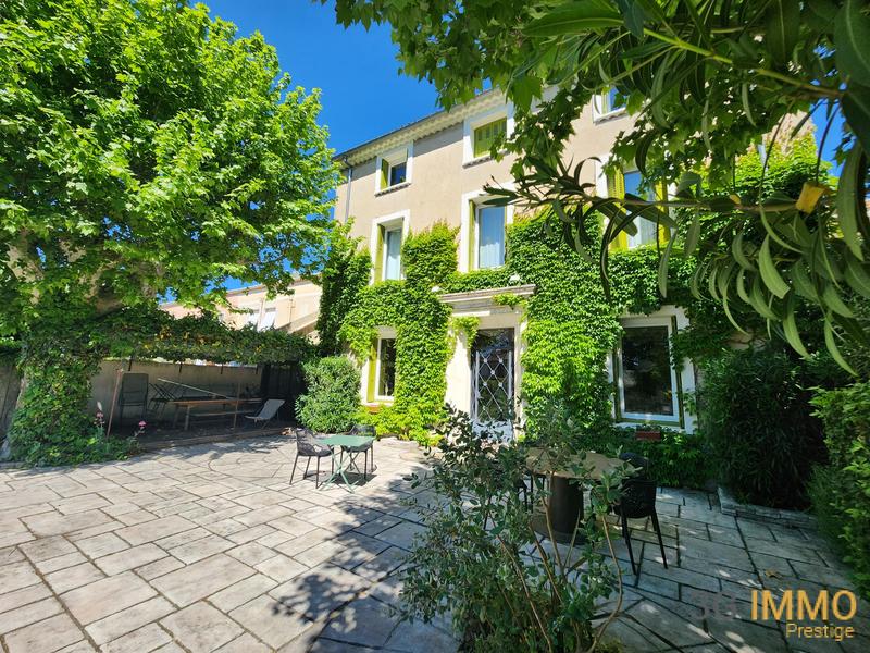 Maison de maîtres - 280 m² - 14 pièces