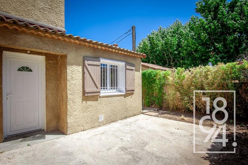 Maison - 96 m² - 4 pièces