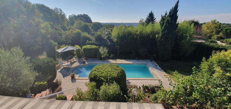 Maison - 170 m² - 6 pièces