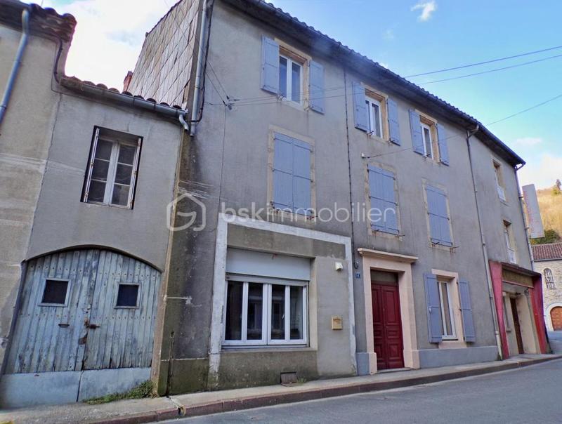 Maison de village - 256 m² - 10 pièces