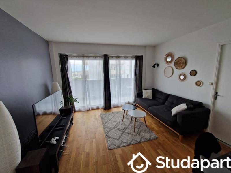 Chambre - 9 m² - 1 pièce