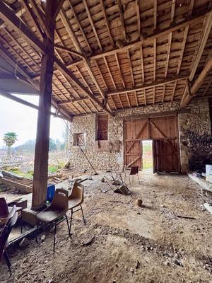 Maison - 285 m² - 1 pièce