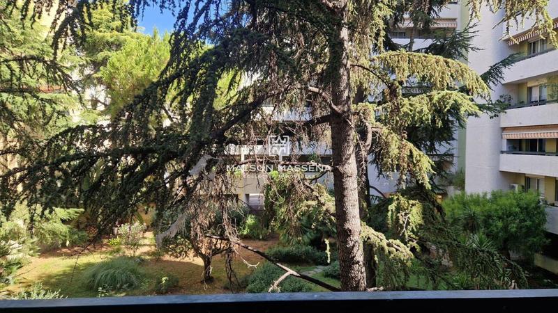 Appartement - 88 m² - 5 pièces