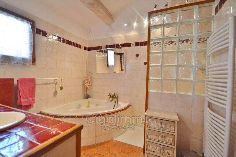 Villa - 146 m² - 6 pièces