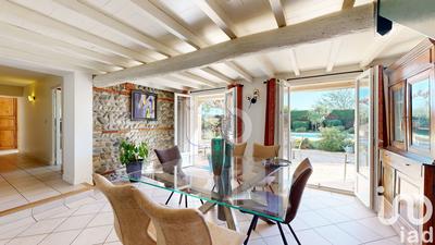 Maison - 242 m² - 6 pièces