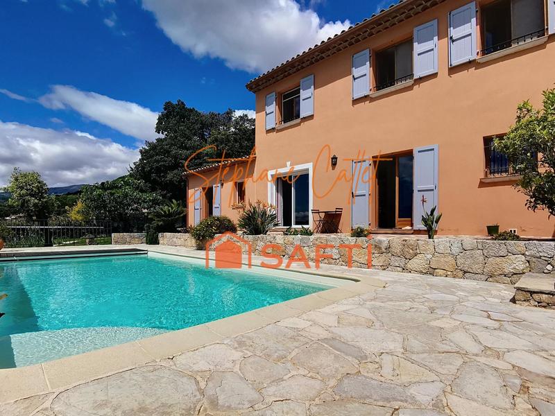 Villa - 165 m² - 5 pièces