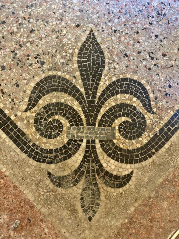 Maison - 260 m² - 9 pièces