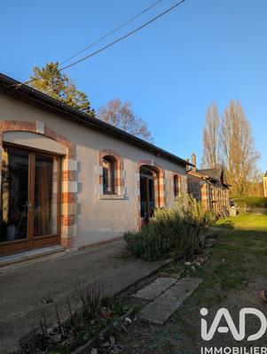 Maison - 238 m² - 7 pièces