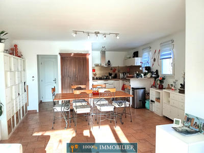 Appartement - 75 m² - 3 pièces