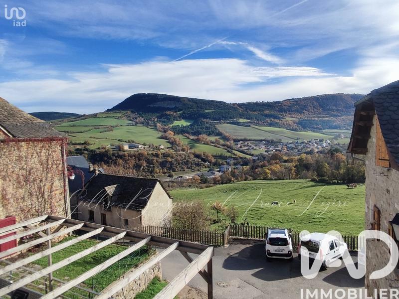 Maison - 165 m² - 8 pièces