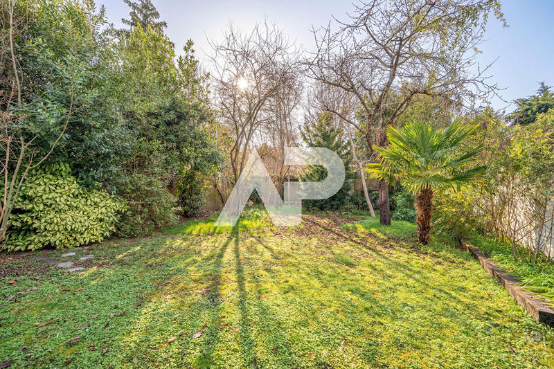 Maison - 152 m² - 8 pièces