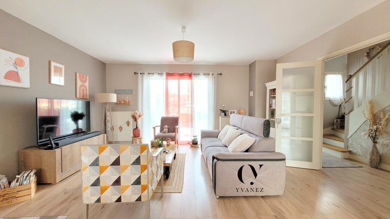 Maison - 150 m² - 8 pièces