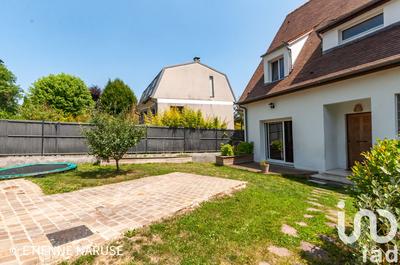 Maison - 150 m² - 7 pièces