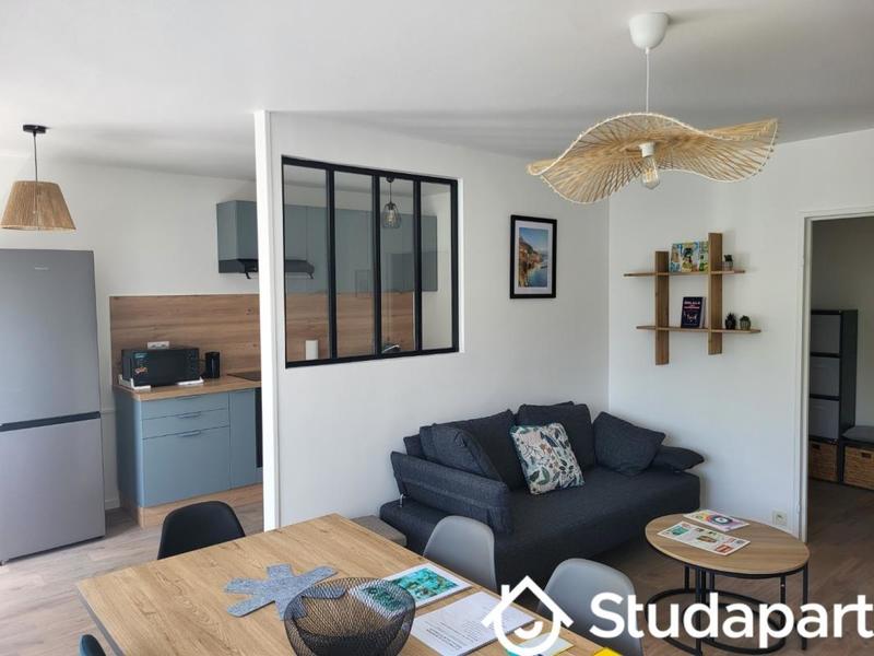 Chambre - 9 m² - 1 pièce