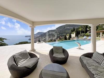Villa - 320 m² - 5 pièces