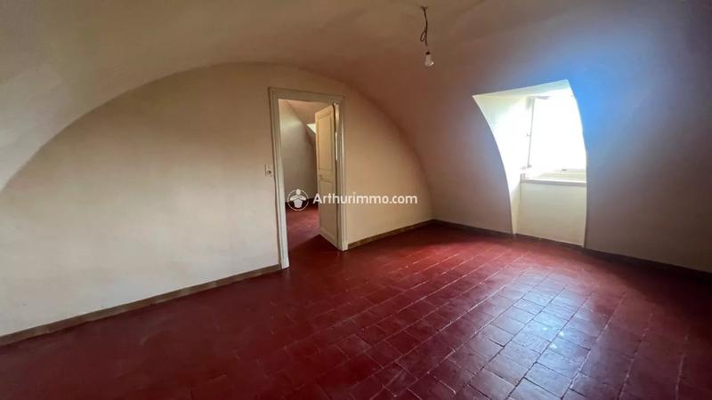 Maison - 340 m² - 15 pièces