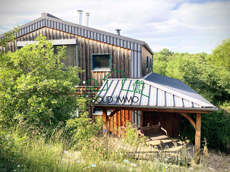 Maison - 192 m² - 6 pièces