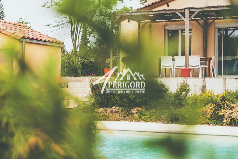 Maison ancienne - 173 m² - 8 pièces