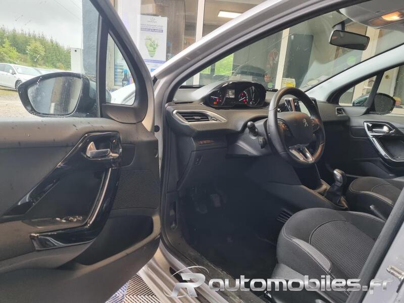 Peugeot 208 1.6 Hdi 75 Style