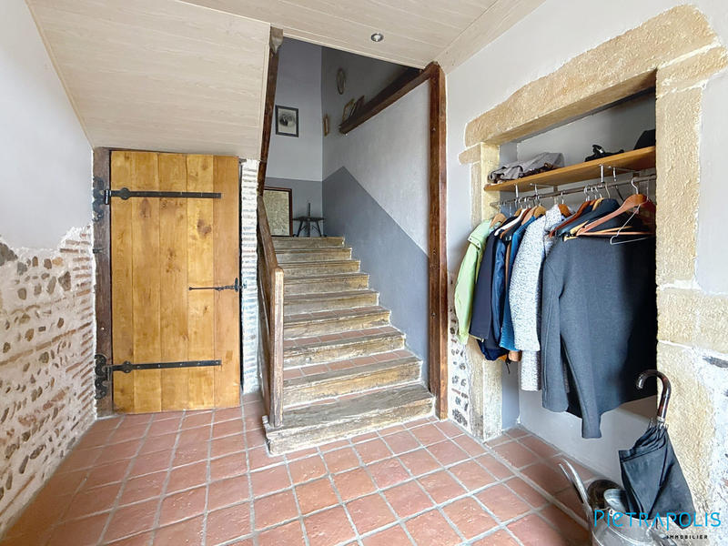 Maison ancienne - 357 m² - 5 pièces