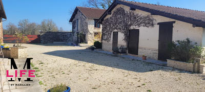 Maison - 251 m² - 6 pièces