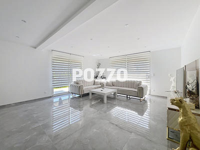 Maison - 139 m² - 6 pièces