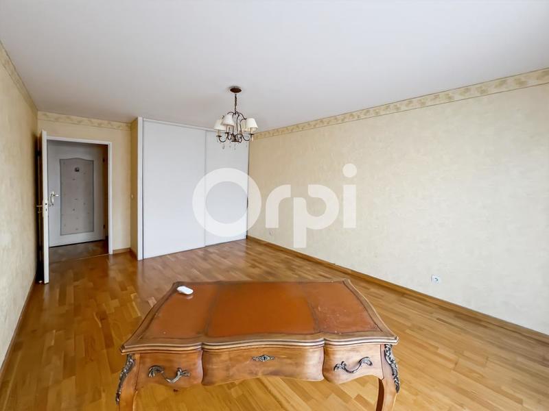 Appartement - 92 m² - 4 pièces