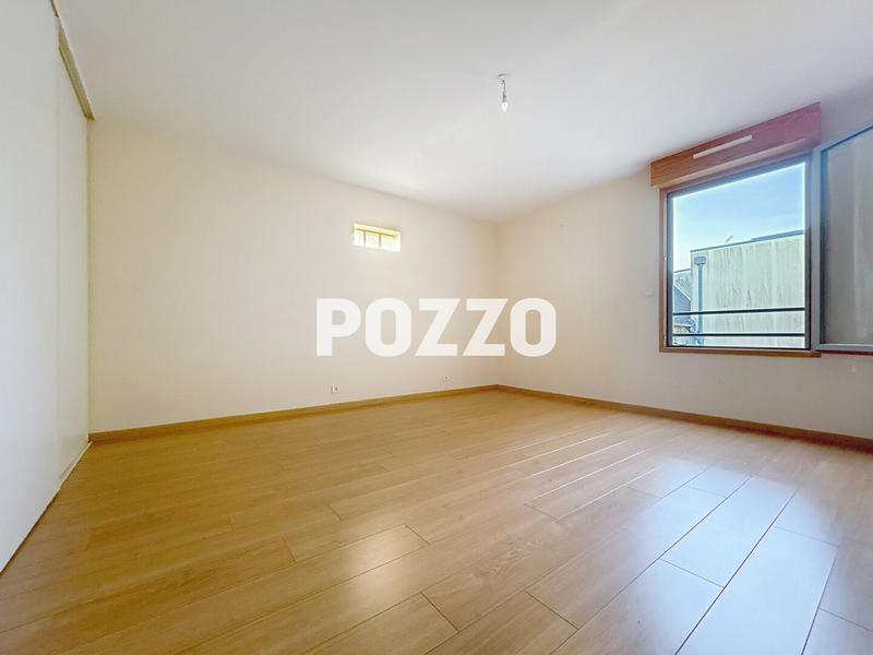 Appartement - 96 m² - 3 pièces