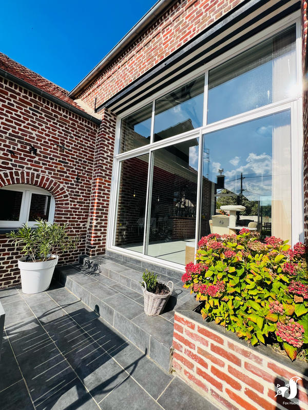 Maison - 250 m² - 9 pièces