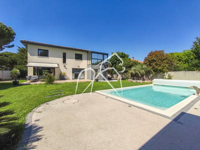 Maison contemporaine - 185 m² - 6 pièces