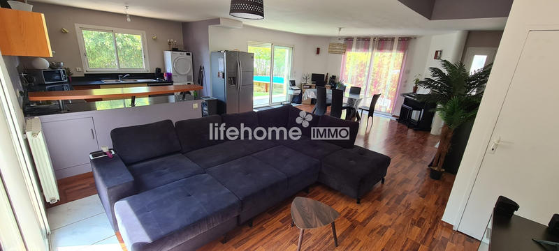 Maison traditionnelle - 123 m² - 6 pièces