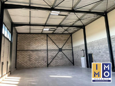 Local d'activités - 314 m²