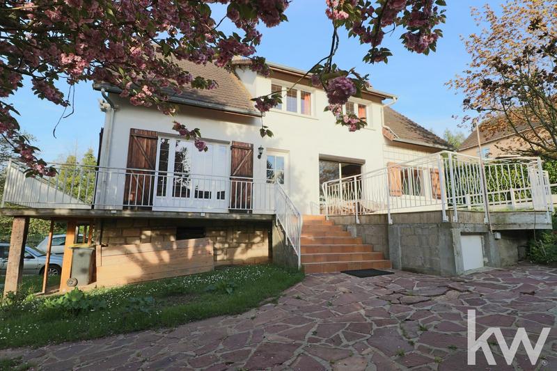 Maison - 156 m² - 8 pièces