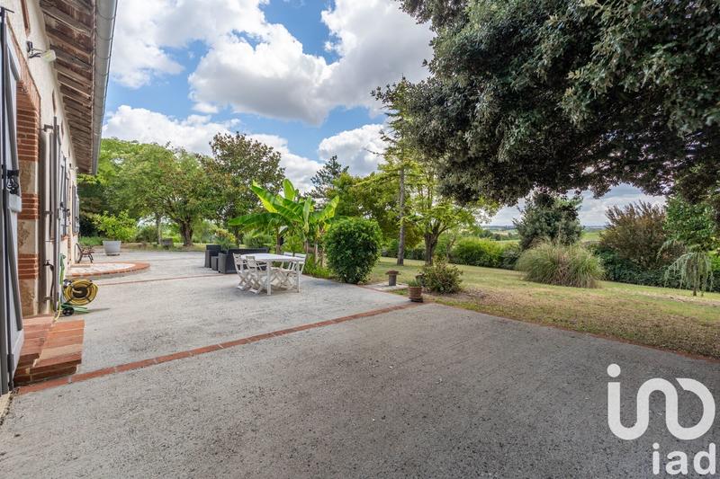 Maison - 215 m² - 6 pièces