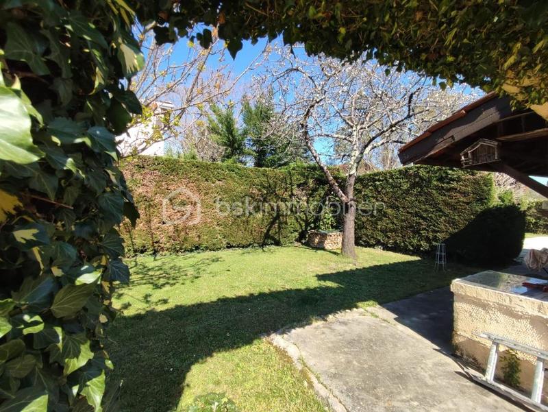 Maison traditionnelle - 148 m² - 6 pièces