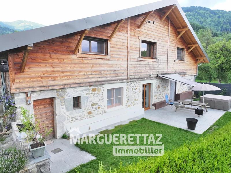 Maison de village - 188 m² - 6 pièces