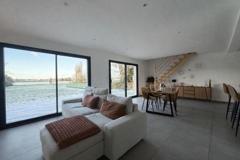 Maison - 149 m² - 6 pièces