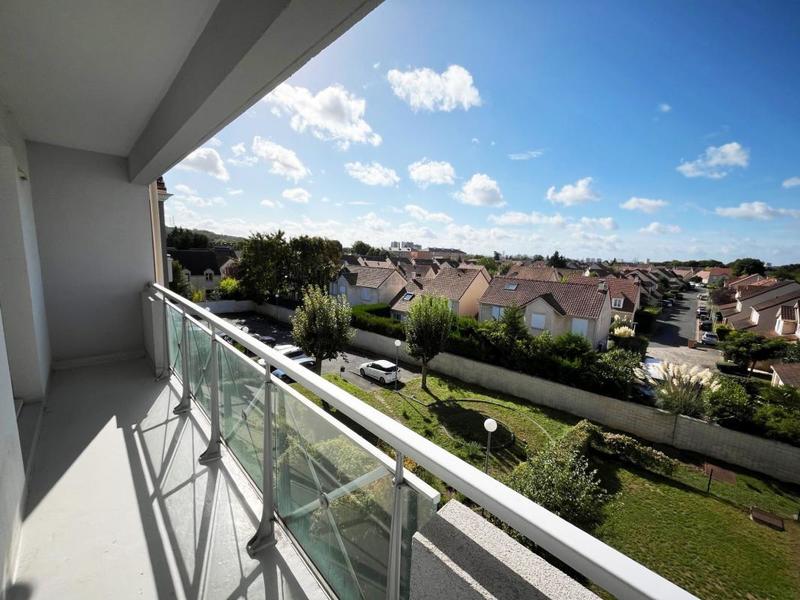 Appartement - 77 m² - 4 pièces