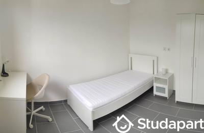 Chambre - 9 m² - 1 pièce